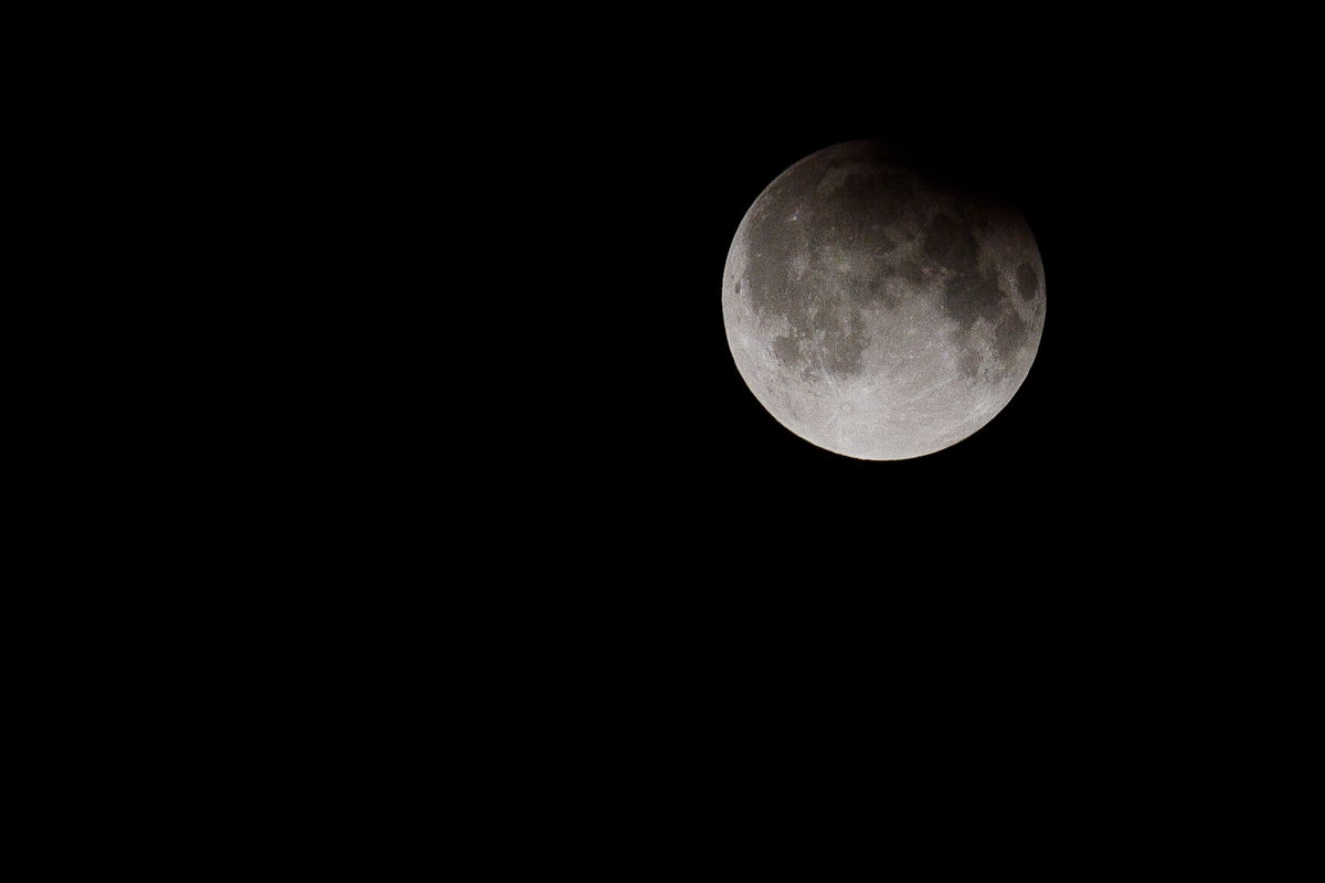 Lunar Eclipse Rises With Full Moon Tonight: Watch It Live Online